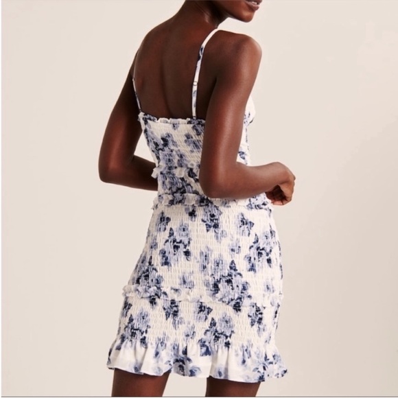 NWOT Abercrombie Blue Floral Best Dressed Guest Smocked Mini Dress - Picture 2 of 10
